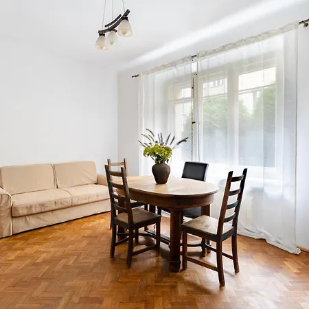 Interesting Design Great Location Dobra Street *